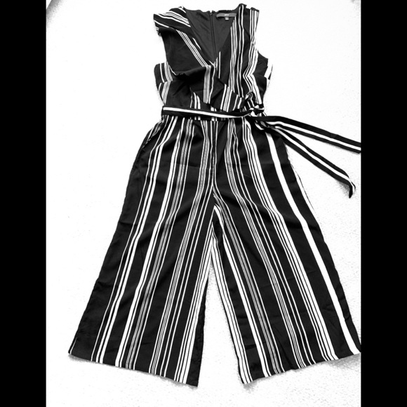 Apt. 9 Other - NWOT Apt 9 Black & White Striped Jumpsuit Size 2